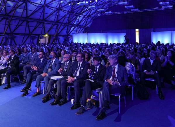 Pubblico in sala durante l’evento “Out Of The Blue”, settembre 2023